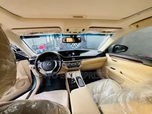 Lexus ES 2014 Blue