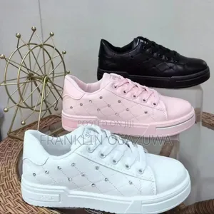 Women's Fashion Lace-Up Premium Sneakers