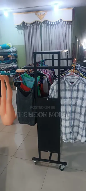 Standing Hanger/Rack