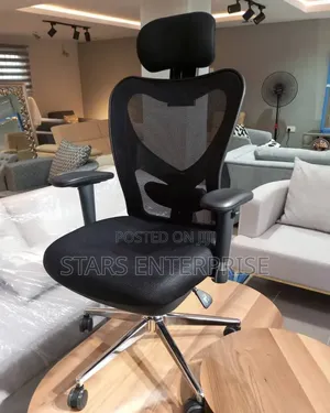 Modern Swivel Chair / Office Chair