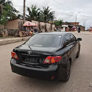 Toyota Corolla 2010 Black