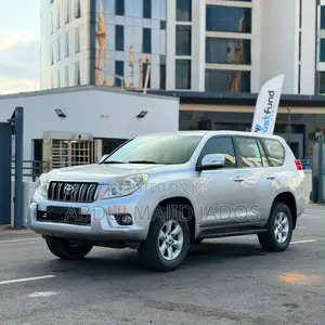 Toyota Land Cruiser Prado 2015 Silver