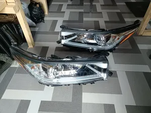 Headlight Toyota Highlander 2018/2019