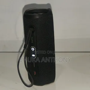 JBL Flip6 Speaker