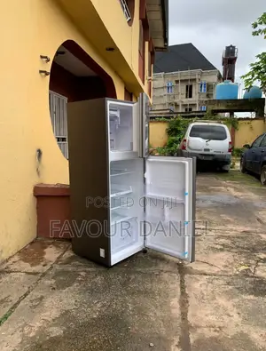 3 Weeks Used 280L Duracool Samsung Inverter RT28HAR4DSA Refrigerator