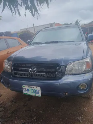 Toyota Highlander 2004 Gray