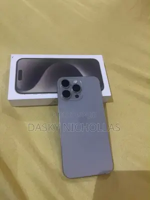 Apple iPhone 15 Pro Max 256 GB Gray