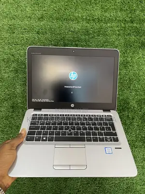 Laptop HP EliteBook 820 G4 8GB Intel Core i7 HDD+SSD 256GB