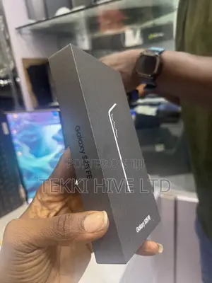 New Samsung Galaxy S25 FE 5G 256 GB