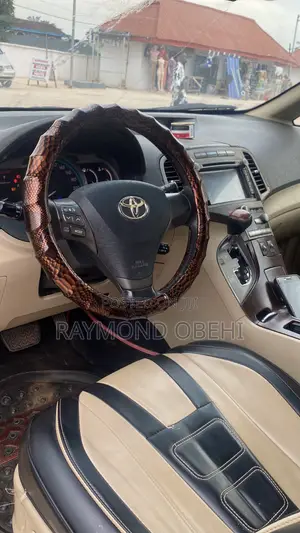 Toyota Venza AWD 2011 Brown