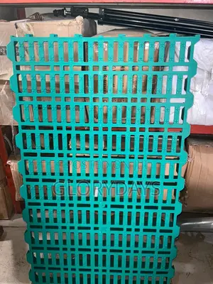 Plastic Slat Floor Panel