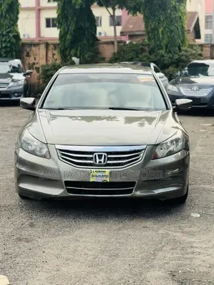 Honda Accord 2.0 i-VTEC Automatic 2009 Gold