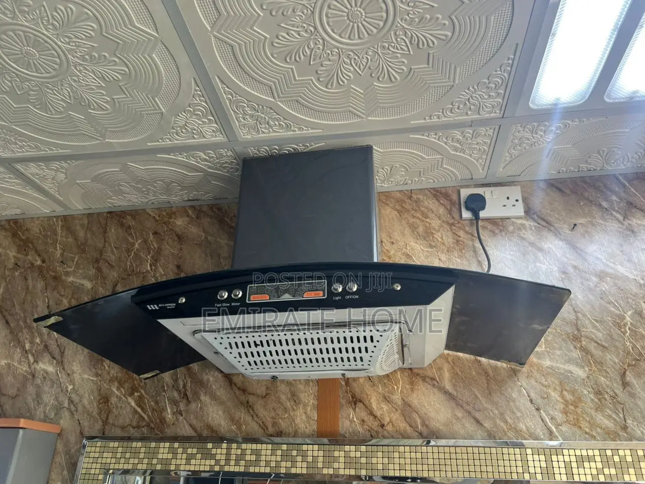 Automatic Kitchen Extractor Hood
