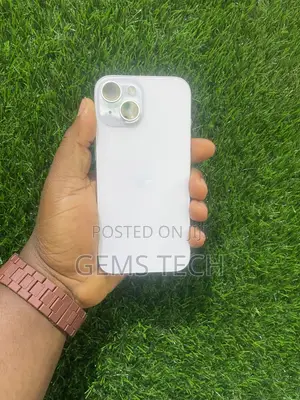 Apple iPhone 15 128 GB White