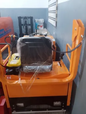 880kg Diesel Driving Roller