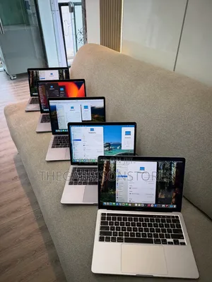 Laptop Apple MacBook Pro 2020 8GB Intel Core i5 SSD 256GB