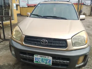 Toyota RAV4 2005 Gold