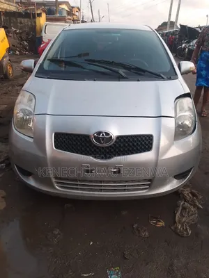 Toyota Yaris 2008 Burgundy