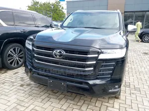 Toyota Land Cruiser 2022 Black