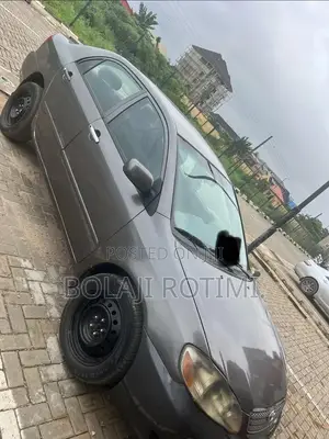 Toyota Corolla 2004 Gray