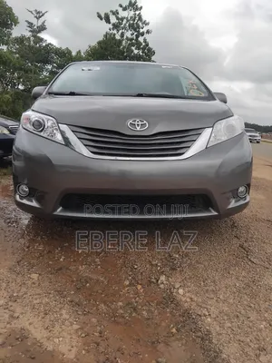 Toyota Sienna 2014 Gray