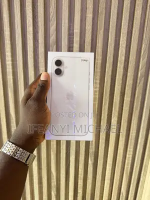 New Apple iPhone 16 Plus 256 GB White