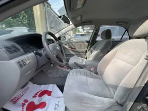 Toyota Corolla 2004 Gray