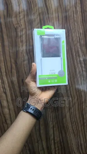 20000mAh 120W Fast Charging Power Bank Built-in Cables