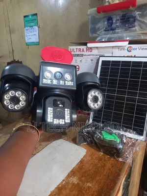 V380 Ultra HD All 3 -PTZ Auto -Rotate Solar Camera