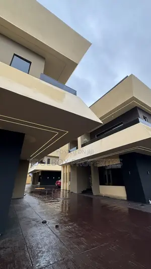 4bdrm Duplex in Bodija for sale