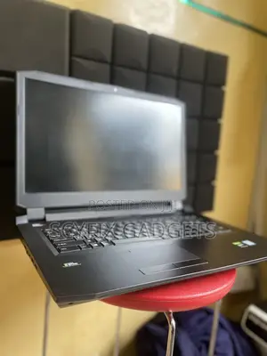 Laptop Clevo P17SM 16GB Intel Core i7 SSD 256GB