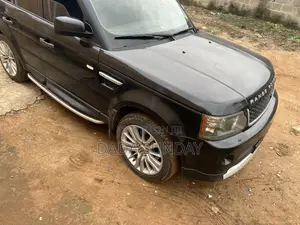 Land Rover Range Rover 2010 Black