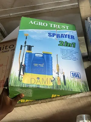 RECHARGEABLE AND MANUAL Agro Trust 2-in-1 Sprayer