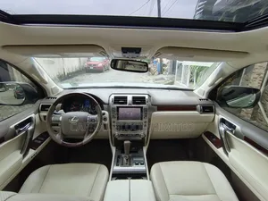 Lexus GX 460 Base 2017 White