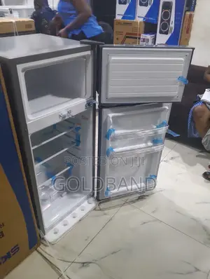 Skyrun Double Door Refrigerator – 105L Compact Storage