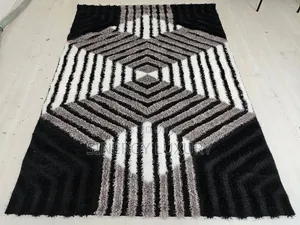 7x10fts Black,cream and Gray Premium Rug