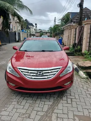 Hyundai Sonata 2012 Red