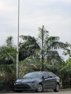Toyota Corolla 2025 Gray