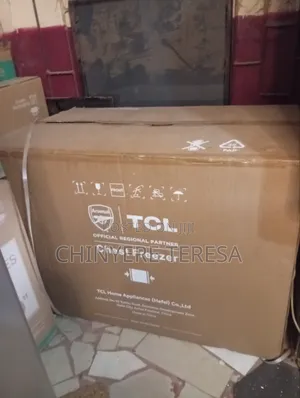 TCL Chest Freezer 310liters Model F400CFSL