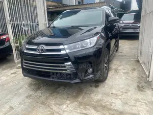 Toyota Highlander XLE V6 4x4 (3.5L 6cyl 6A) 2016 Black