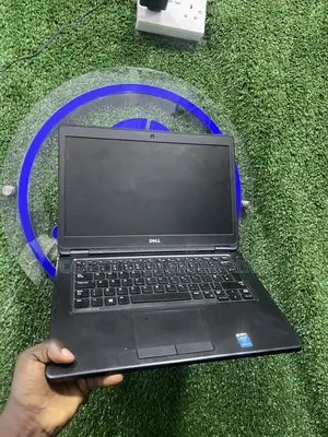 Laptop Dell Latitude 5450 8GB Intel Core i5 SSD 128GB