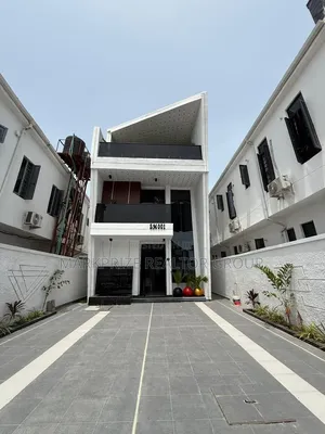 5bdrm Duplex in Ikota Lagos for sale