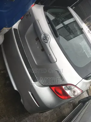 Toyota Matrix 2010 Silver