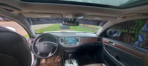 Hyundai Genesis 2012 White