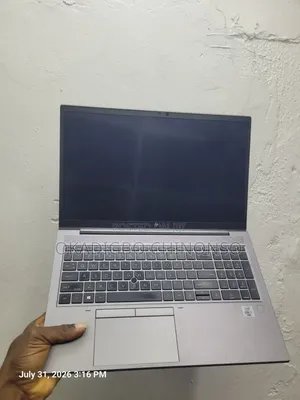 Laptop HP ZBook Firefly 15 G7 16GB Intel Core i7 SSD 512GB