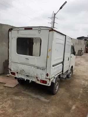 Daihatsu Hijet Mini Truck With Cover