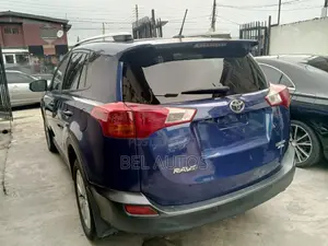 Toyota RAV4 2014 Blue