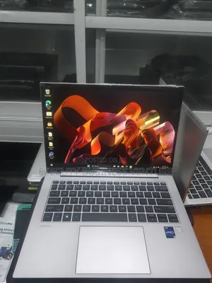Laptop HP ZBook Firefly 14 G10 16GB Intel Core i5 SSD 512GB