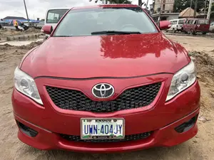 Toyota Camry SE V6 4dr Sedan (3.5L 6cyl 6AM) 2009 Red