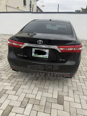 Toyota Avalon XLE Touring 4dr Sedan (3.5L 6cyl 6A) 2015 Black
